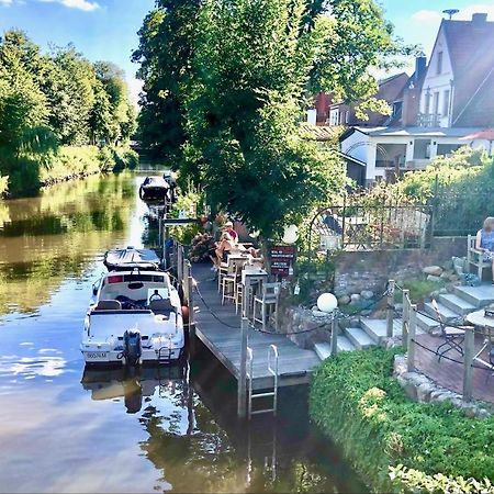 Gaestehaus Kajuete Direkt Am Wasser ฟรีดริชชตัดท์ ภายนอก รูปภาพ
