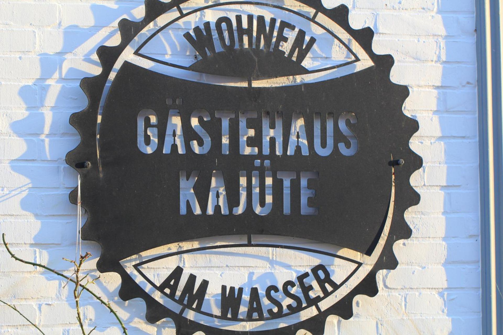 Gaestehaus Kajuete Direkt Am Wasser ฟรีดริชชตัดท์ ภายนอก รูปภาพ